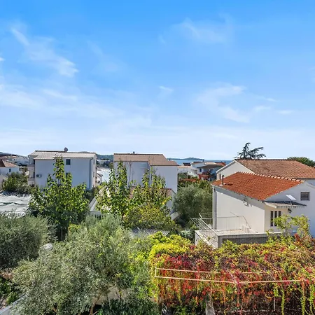 Awesome Apartment In Rogoznica With Wifi Apartment