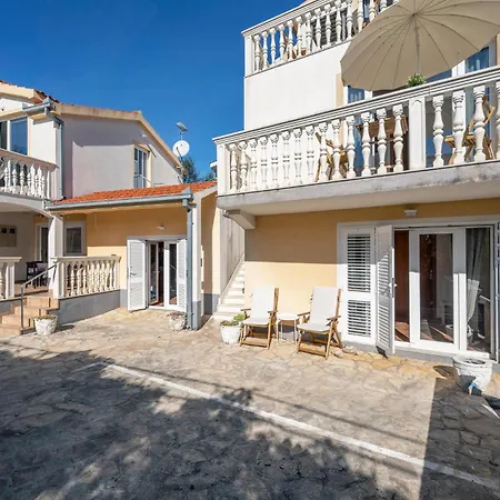 Awesome Apartment In Rogoznica With Wifi Apartment