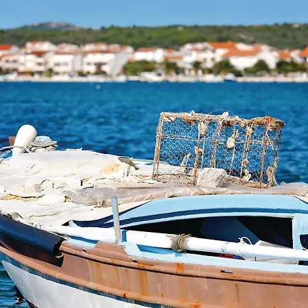 Apartment 2 Bedroom In Rogoznica (Sibenik-Knin)