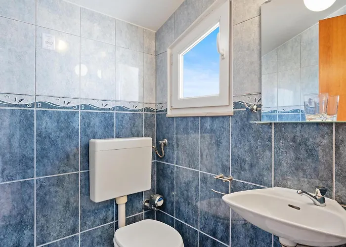 Апартаменты 2 Bedroom In Рогозница