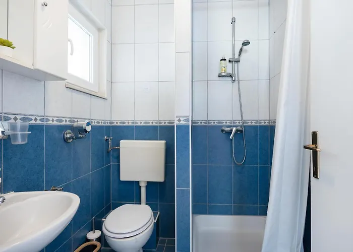 Apartman 2 Bedroom In Rogoznica (Sibenik-Knin)