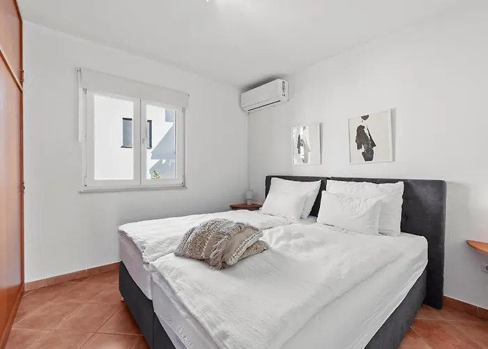 2 Bedroom In * Рогозница