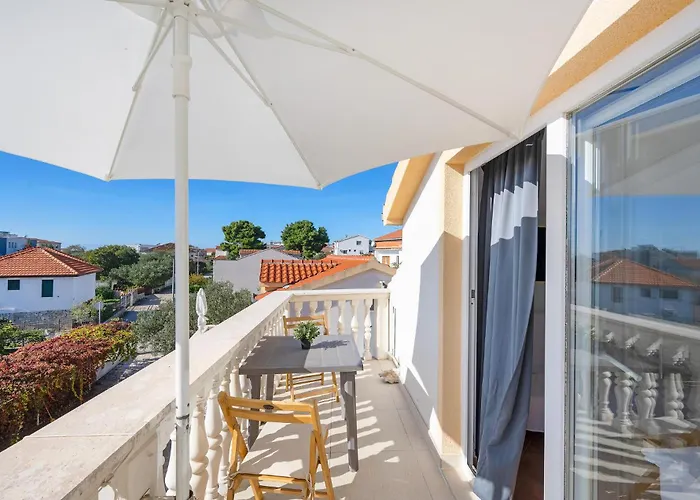 2 Bedroom In Apartman Rogoznica (Sibenik-Knin)